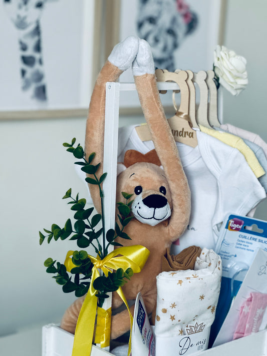 Cesta de regalo para bebé amarillo