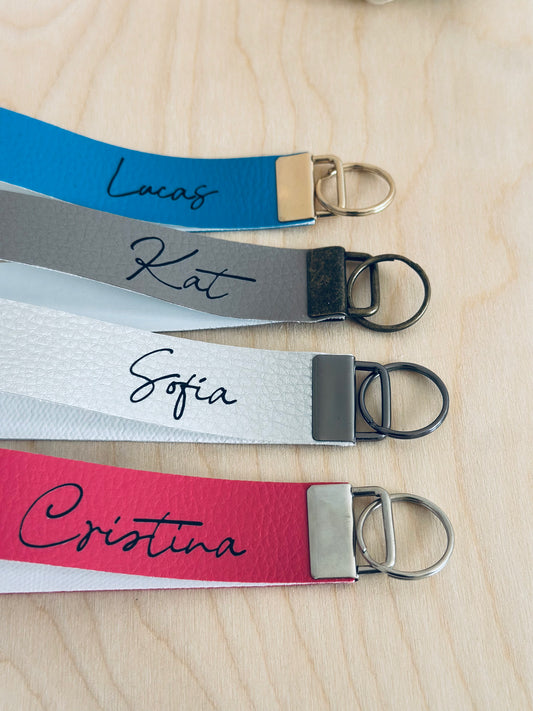 Pulsera llavero con nombre